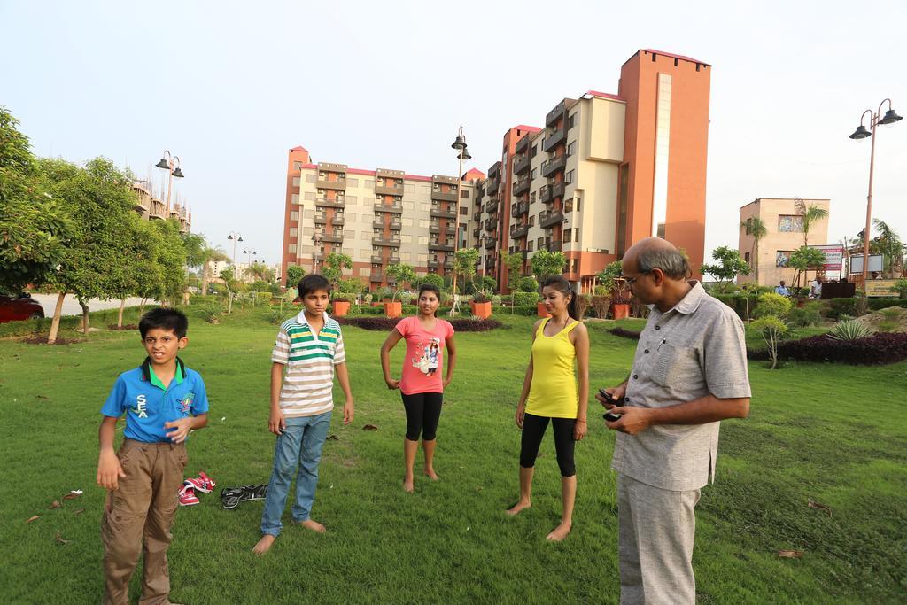 Resortharekrishnaorchid Vrindavan Exterior photo